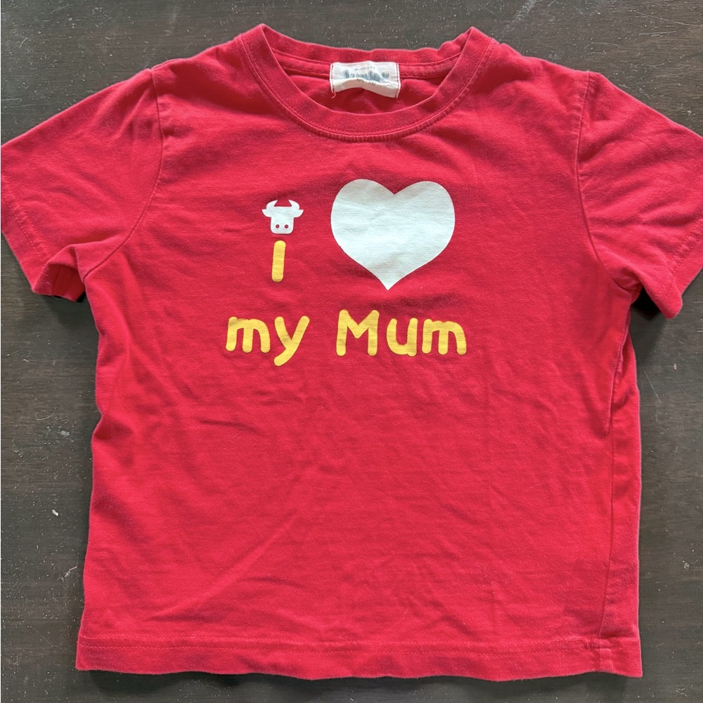 Kids Love Mom Shirt with Heart Design